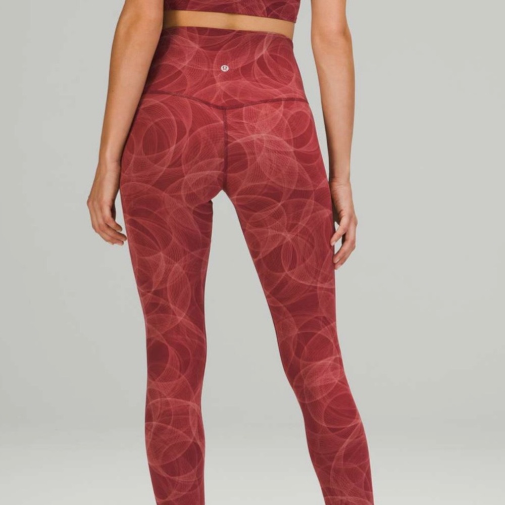 Lululemon Align High-Rise Crop 23"
Orbit Fusion Mulled Wine Multi